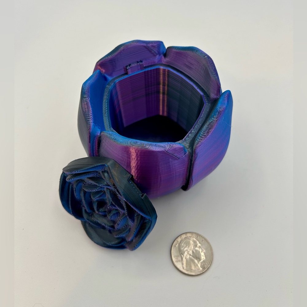 Rose Jewelry Box with Silk (Can be customized to any color) - Picture 2 of 2